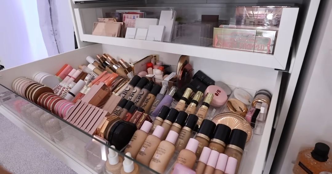 Za efikasnu organizaciju proizvoda, koristim make-up organizere.