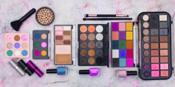 kako da organizuješ svoj make-up kutak