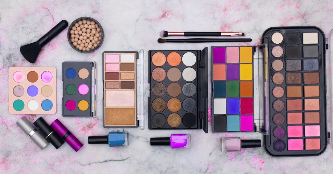 kako da organizuješ svoj make-up kutak